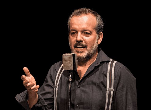 Immagine per Mario Perrotta chiude la stagione a Gradisca con uno spettacolo su Domenico Modugno