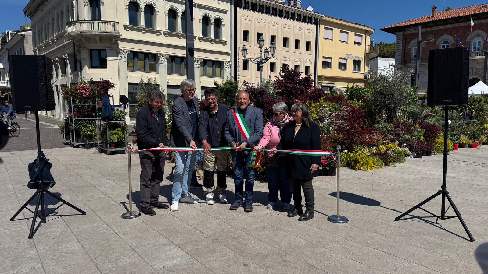 Immagine per 13 vivaisti in piazza per ‘Monfalcone in Fiore’. La città festeggia anche l'ingresso nelle Città del Vino