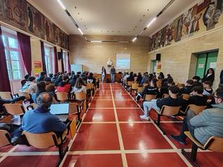 Dalla Bolivia a Londra, il Galilei-Cossar di Gorizia apre le aule al mondo