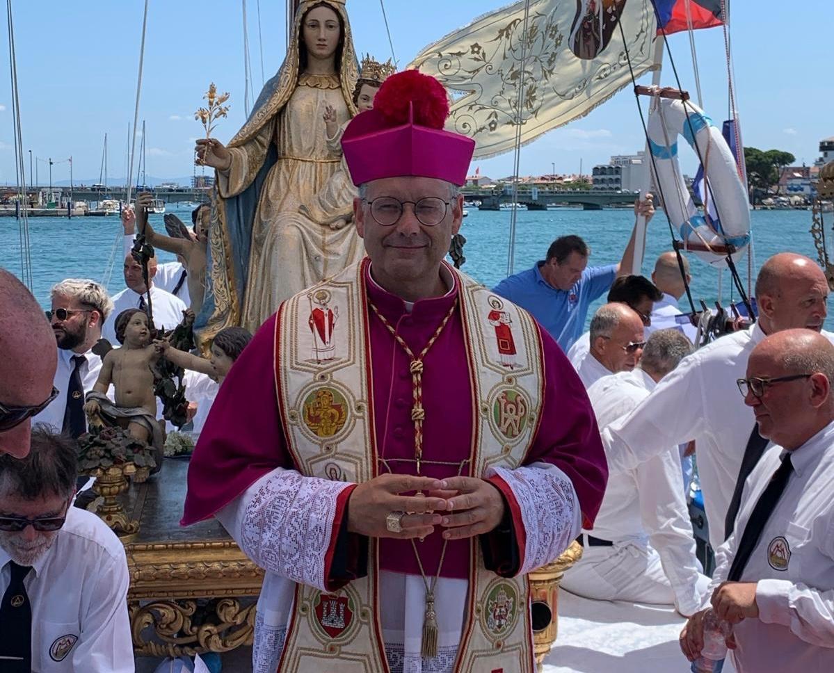 Immagine per Grado, monsignor Nutarelli scrive agli operatori turistici: «Voi siete il volto dell'isola»