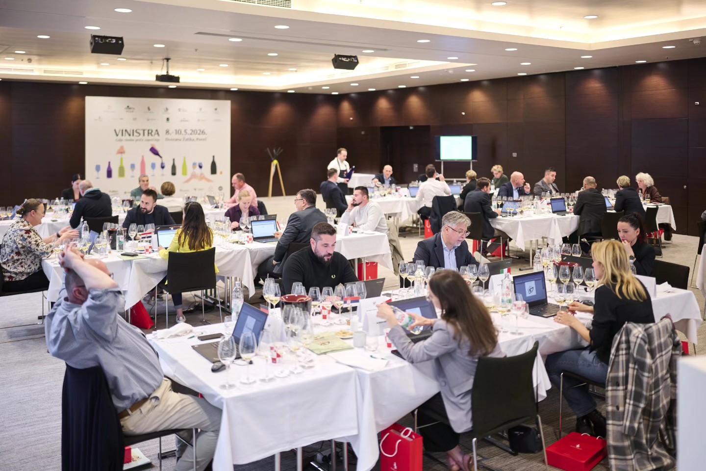 Immagine per La Cantina Produttori di Cormons brilla nei concorsi internazionali: oro al Sauvignon 2025 e doppio podio per la Malvasia