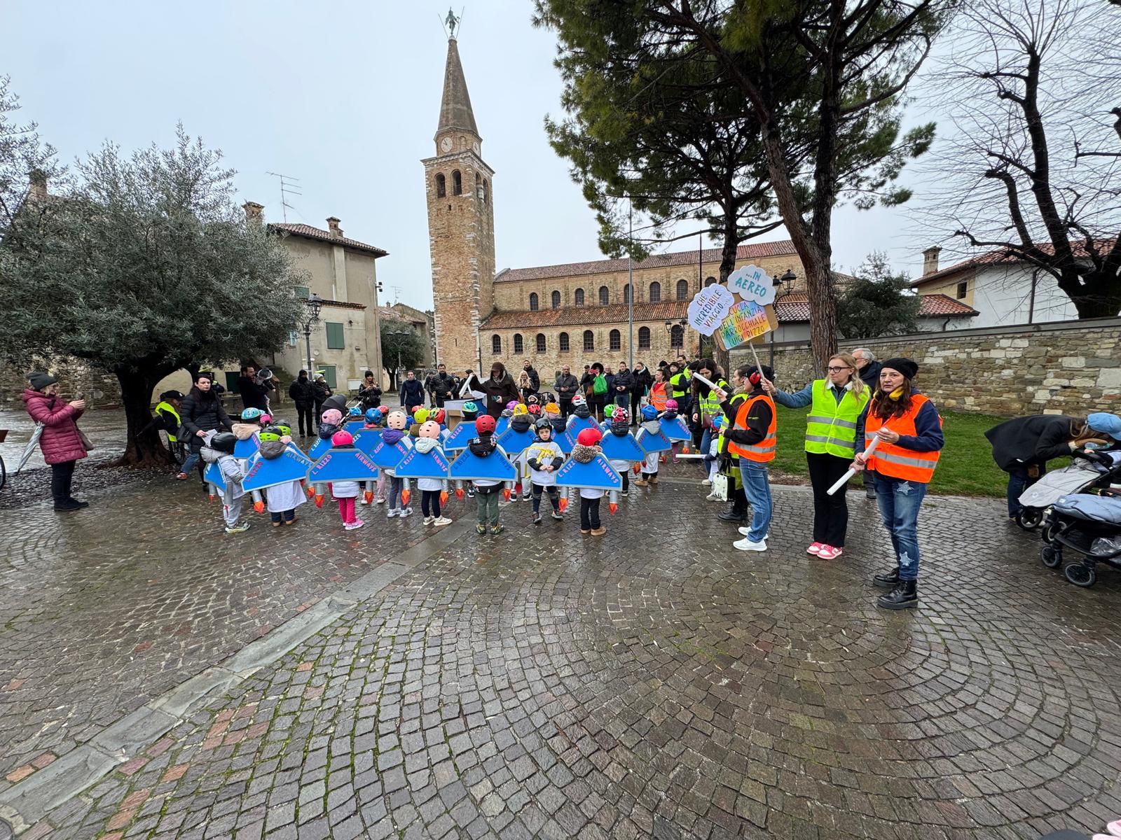 Immagine per Fotonotizia - Grado, festa di Carnevale per i bambini degli asili dell'Isola