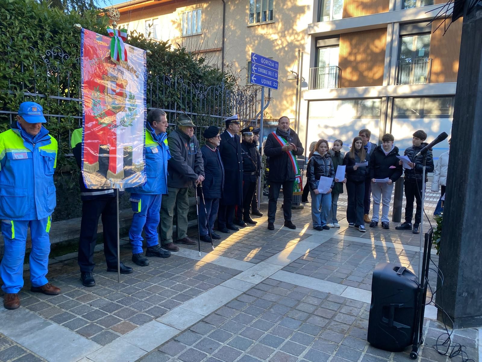 Immagine per L'omaggio di Cormons alla pietra d'inciampo di Giuseppe Pincherle
