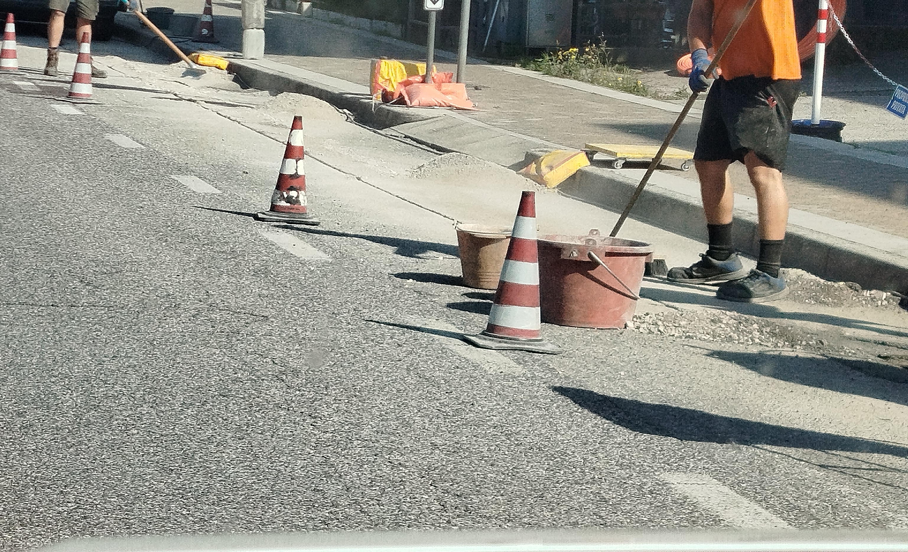 Immagine per 2,2 milioni di euro per le asfaltature a Duino, Romita e Milos criticano i lavori per la fibra a Sistiana