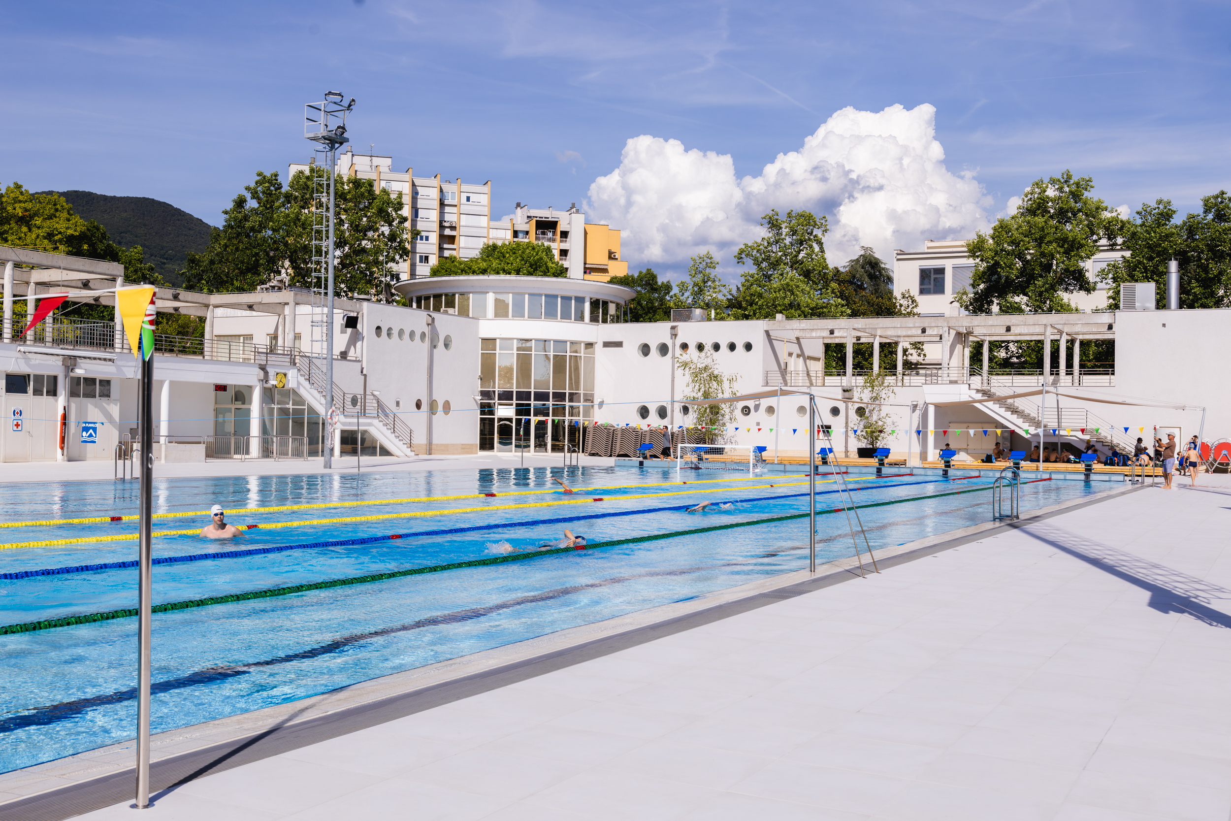 Immagine per Nova Gorica riapre la piscina estiva rinnovata: investimento da 2,7 milioni di euro