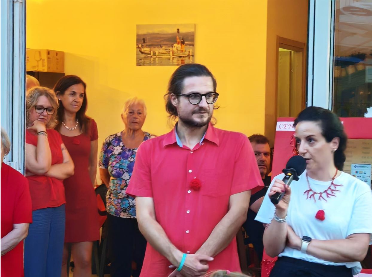Immagine per Fogliano si tinge di rosso contro la violenza sulle donne: in settanta per SOS Rosa Gorizia