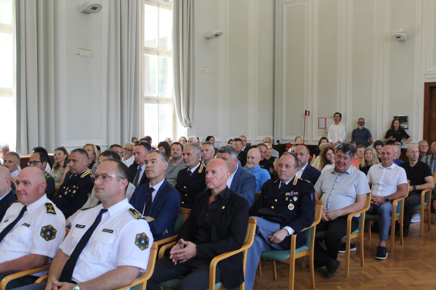 Immagine per Giornata della Polizia Slovena, Scudo di Bronzo del Corpo agli agenti italiani Marco Lovrovich, Stefano Sansa e Davide Condolo