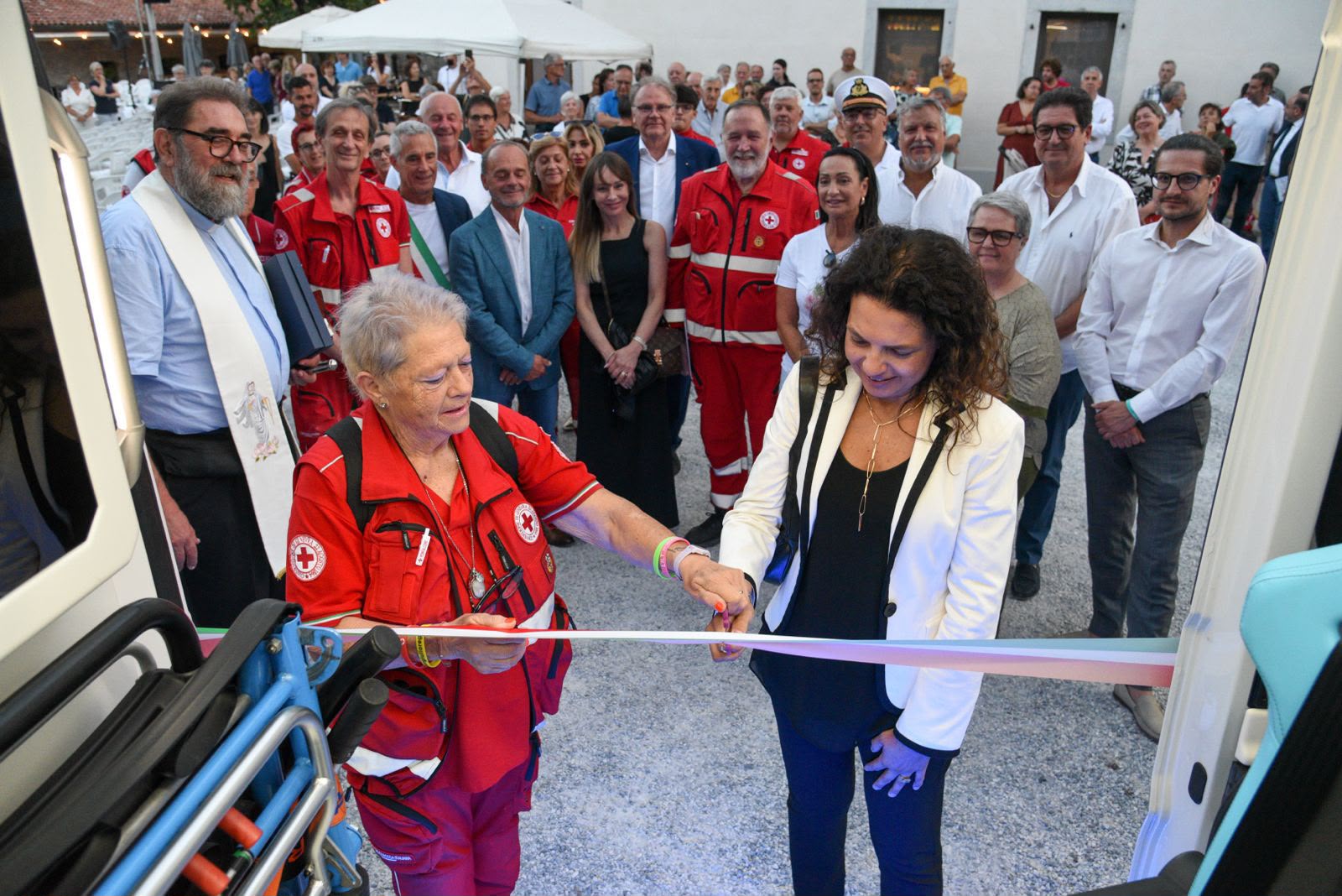 Nuova ambulanza per la Croce Rossa di Monfalcone: è un dono della BCC Venezia Giulia 