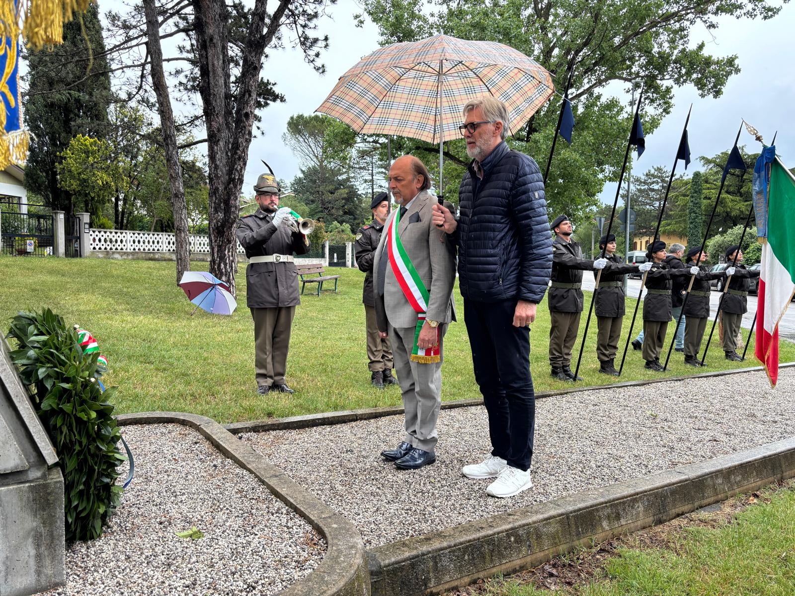 Monfalcone commemora i Caduti della Cavalleria sul Carso: cerimonia al monumento dei Cavalleggeri