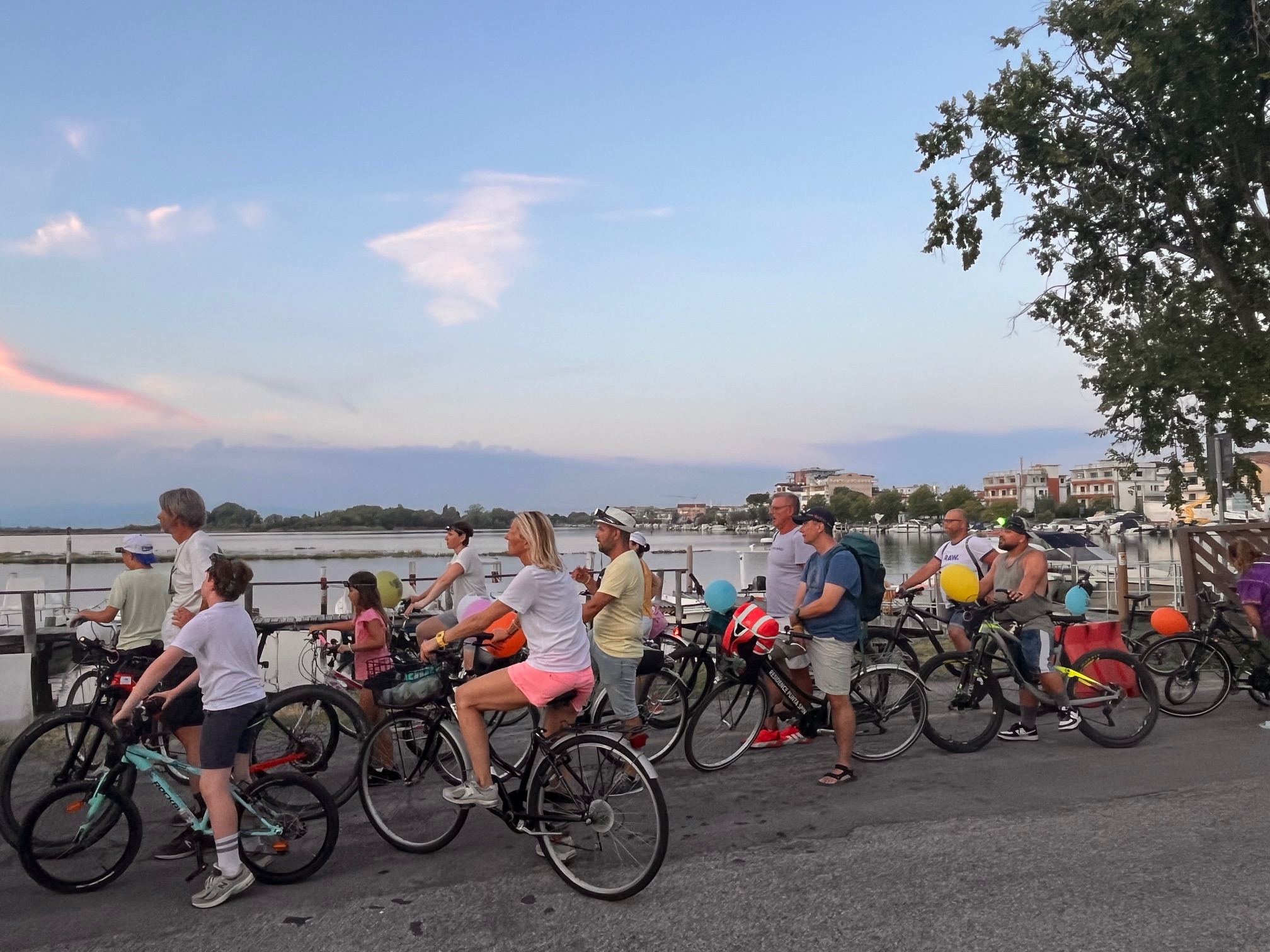 Grado, dal Casone di Pasolini alle pedalate astronomiche, al via la stagione delle escursioni in laguna