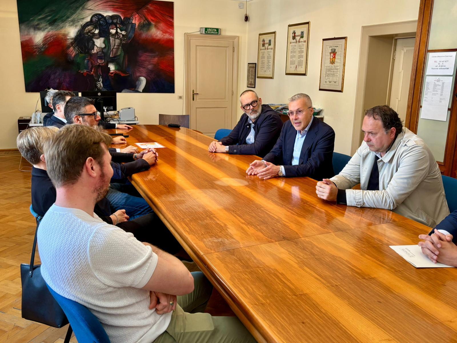 Immagine per Cormons traina il turismo del Collio, l'assessore Bini incontra gli operatori locali: «Nel 2025 presenze cresciute del +18,2%»