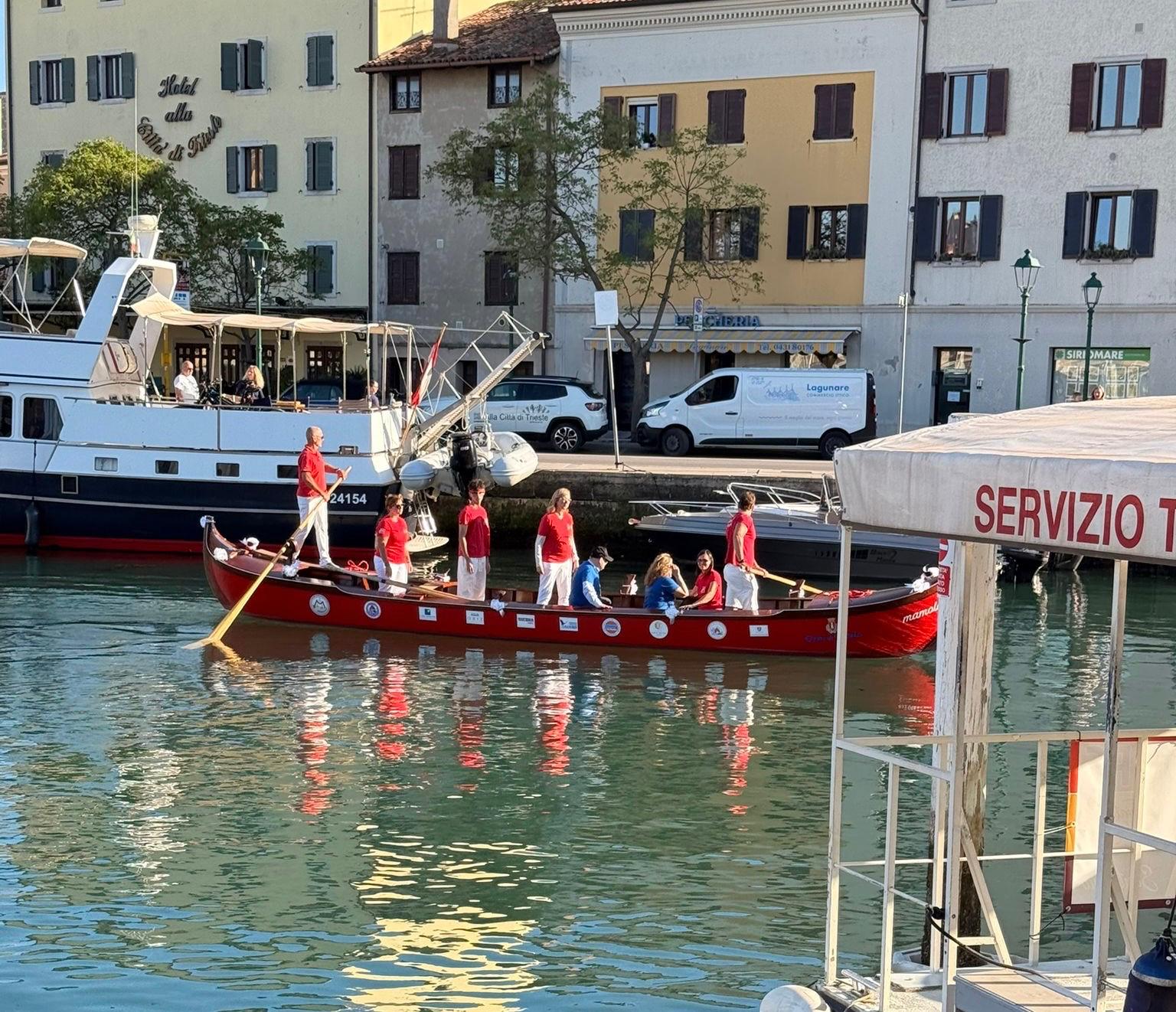 Immagine per Grado, salpa 'Mamola': è la nuova caorlina di 'Grado Voga', segno di una tradizione condivisa