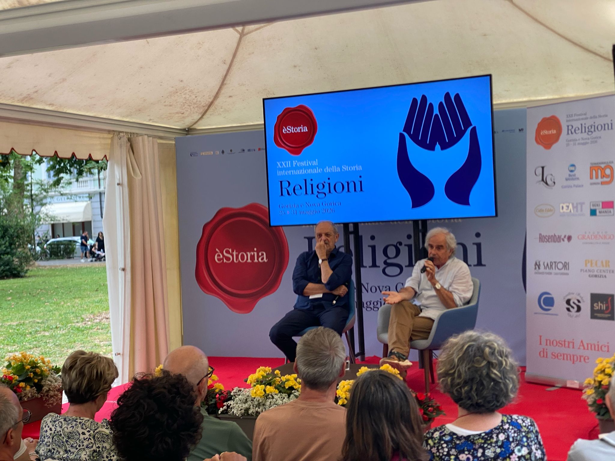 Immagine per ÈStoria, Guido Tonelli e Andrea Bellavite a confronto: «Scienza e fede non sono nemiche, ma non devono invadersi»