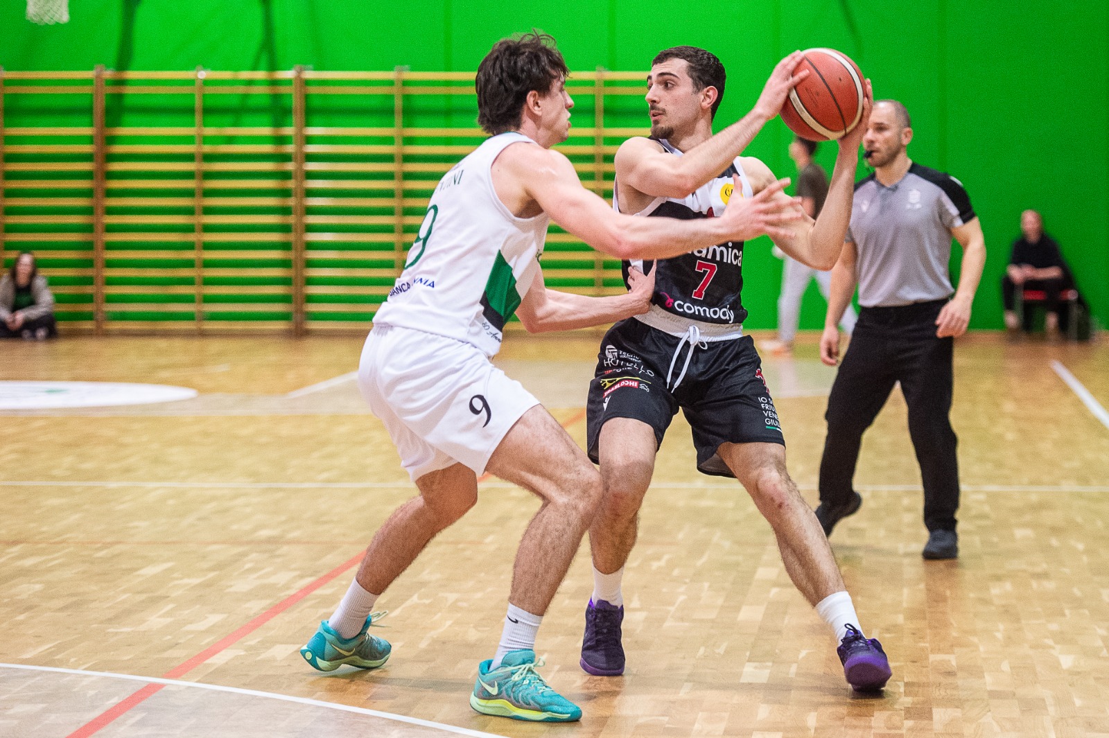 Immagine per La Dinamo Gorizia vola ai playoff con un successo sofferto a Padova