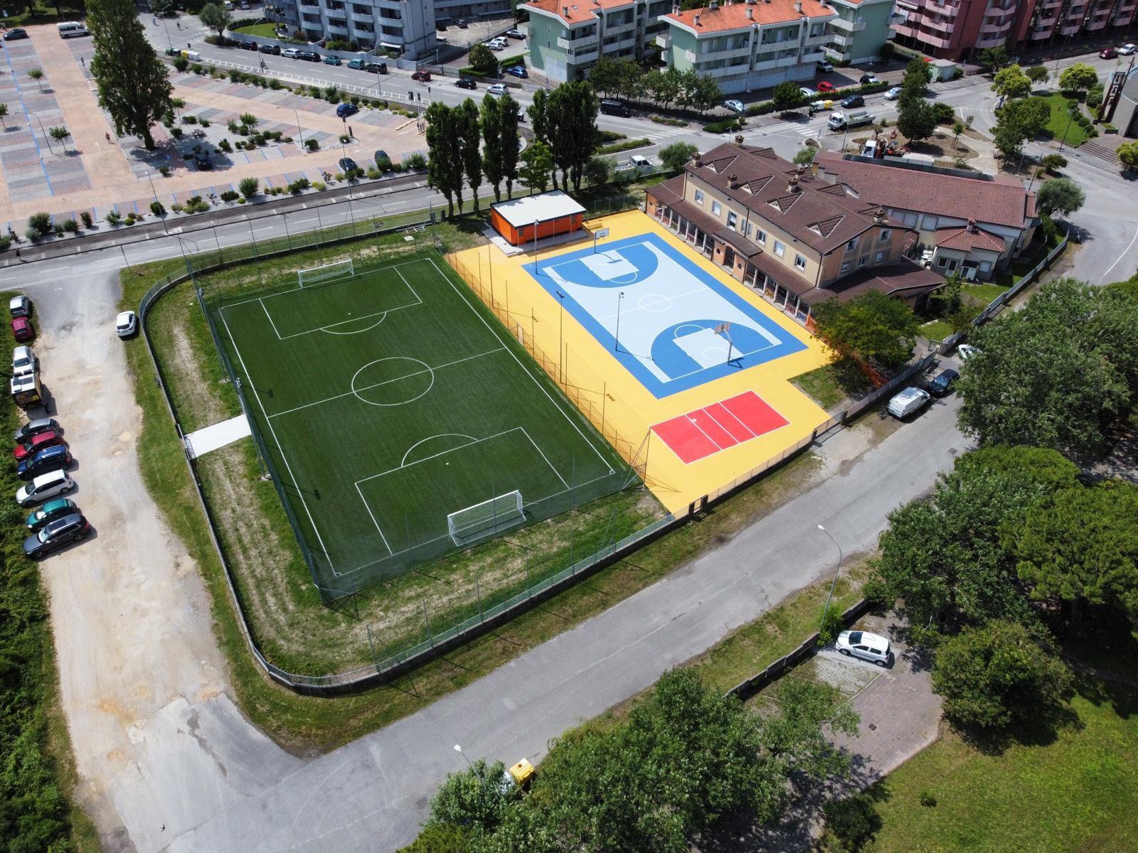 Immagine per Offerte stabili e conti in equilibrio per la parrocchia di Grado, monsignor Nutarelli: «Il bilancio racconta una comunità viva»