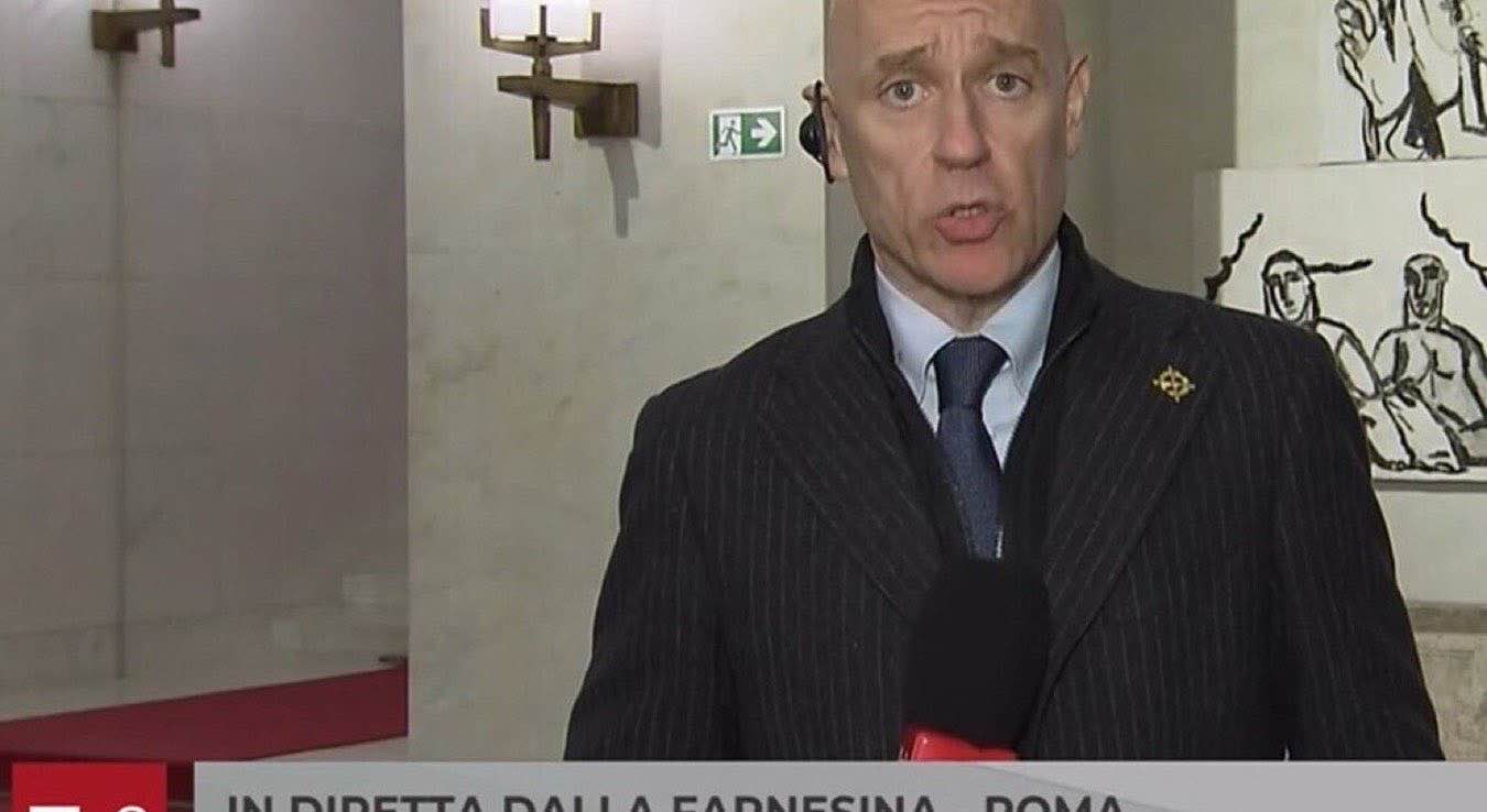 Immagine per Encomio solenne scambiato per croce celtica, polemica nasce e muore sul giornalista Andrea Romoli. Ora valuta azioni legali