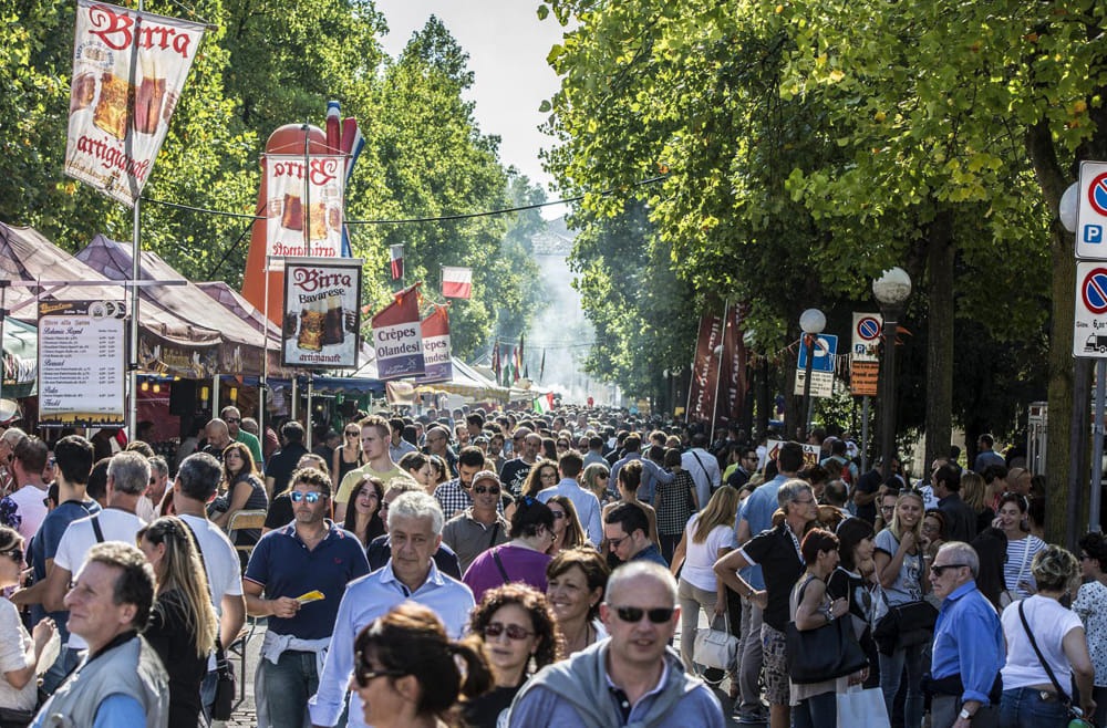 Pronta a partire Gusti di Frontiera, l'inaugurazione in Piazza Vittoria: ospiti oltre 300 stand