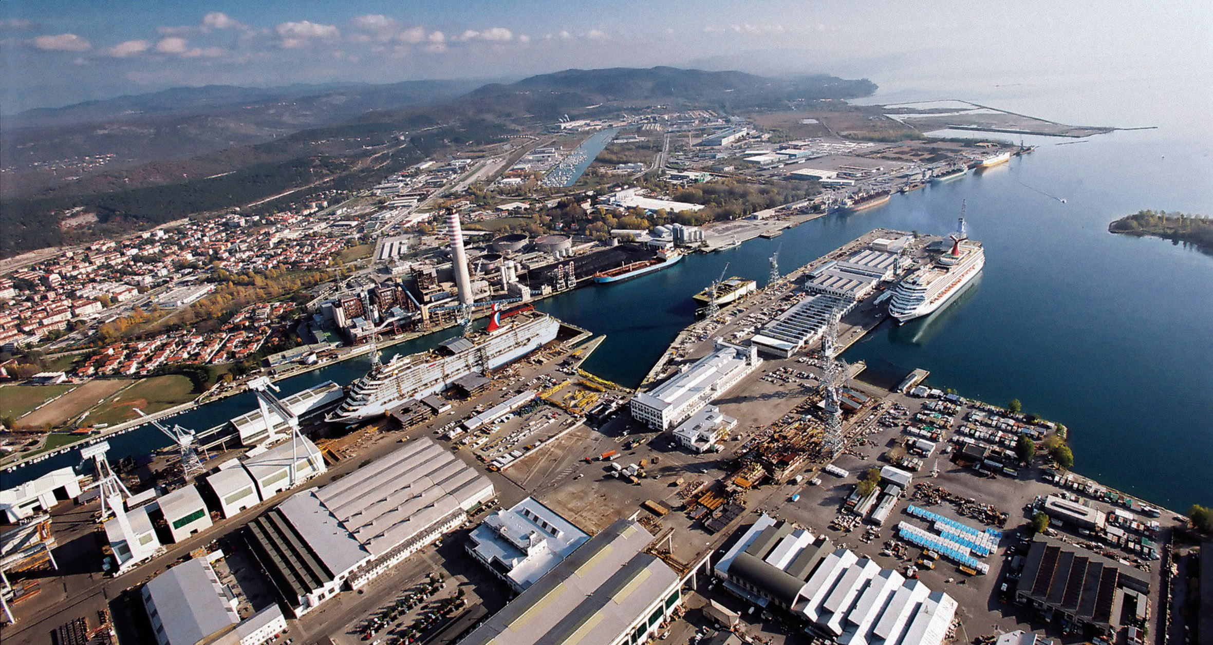 Copertina per Rifondazione comunista di Gorizia attacca il sistema Fincantieri: «È colpa del centrosinistra»