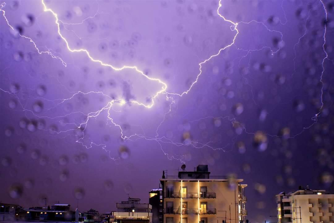 Allerta meteo sul Fvg, forti temportali e raffiche tra oggi e domani