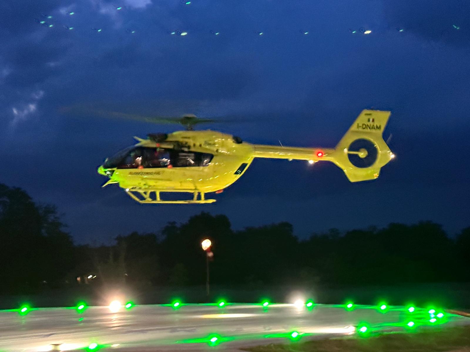 Immagine per Scontro tra auto e scooter nella notte a Fogliano, 44enne elitrasportato
