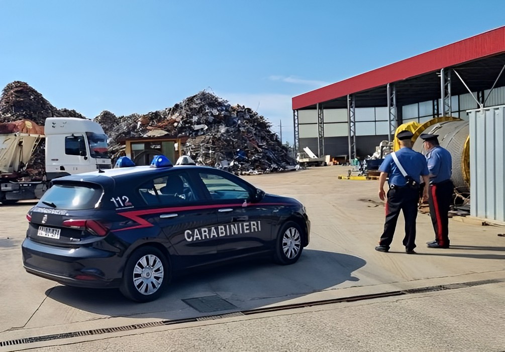 Immagine per Rubano ferro in un'azienda a San Vito al Torre, beccate tre persone