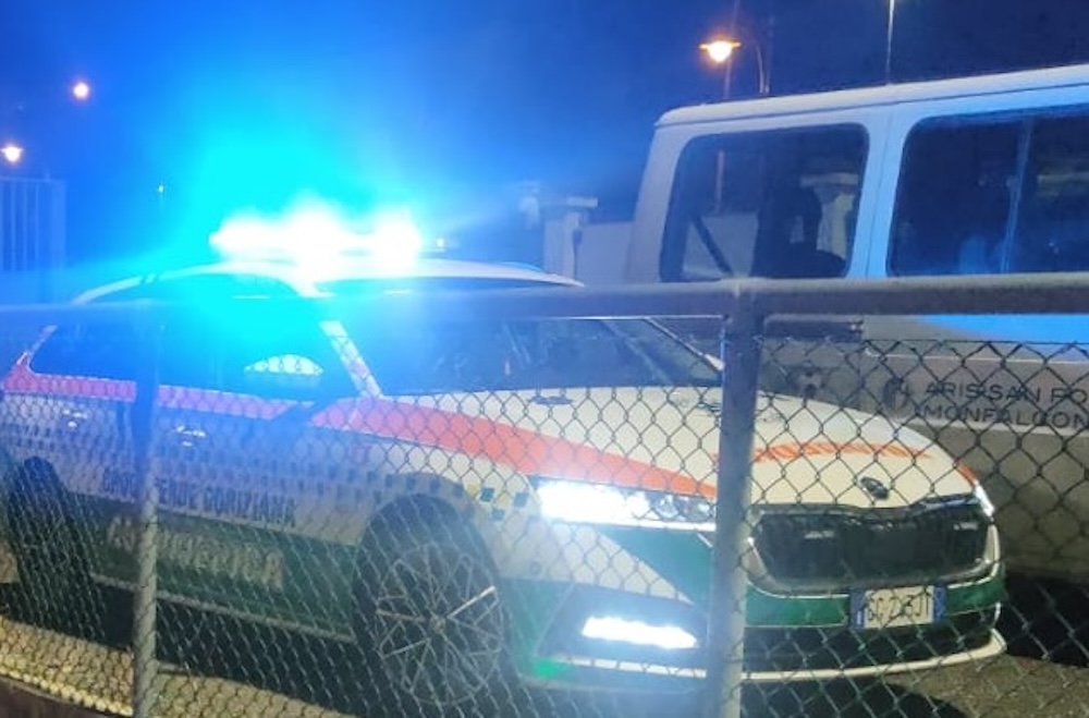 Immagine per Incidente con due auto sul raccordo tra Sistiana e Duino, quattro feriti
