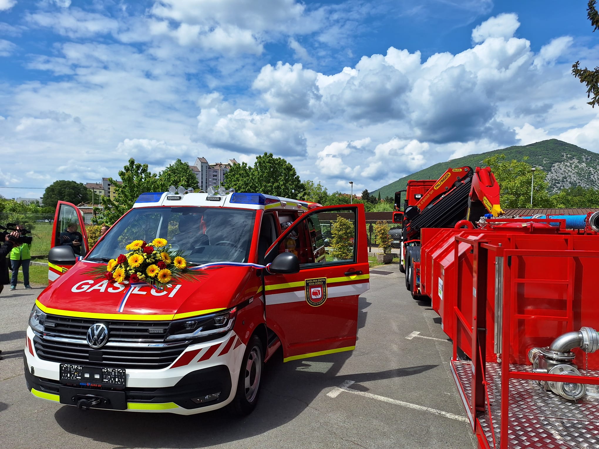 Immagine per Ambulanza e autocisterna, nuovi veicoli ai gasilci di Nova Gorica: resta il nodo sede