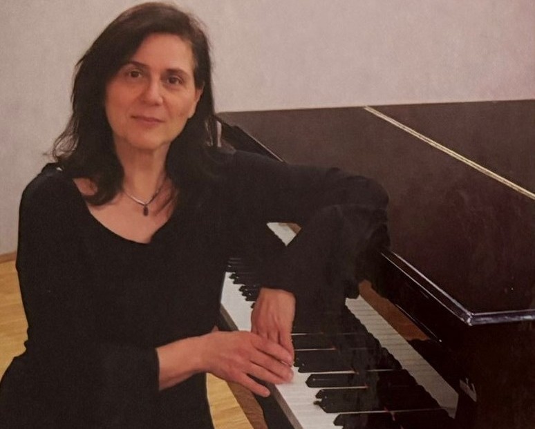 Sdraussina, al via la masterclass per giovani pianisti alla Scuola di Musica del Circolo Culturale con la maestra Violetta Gratton
