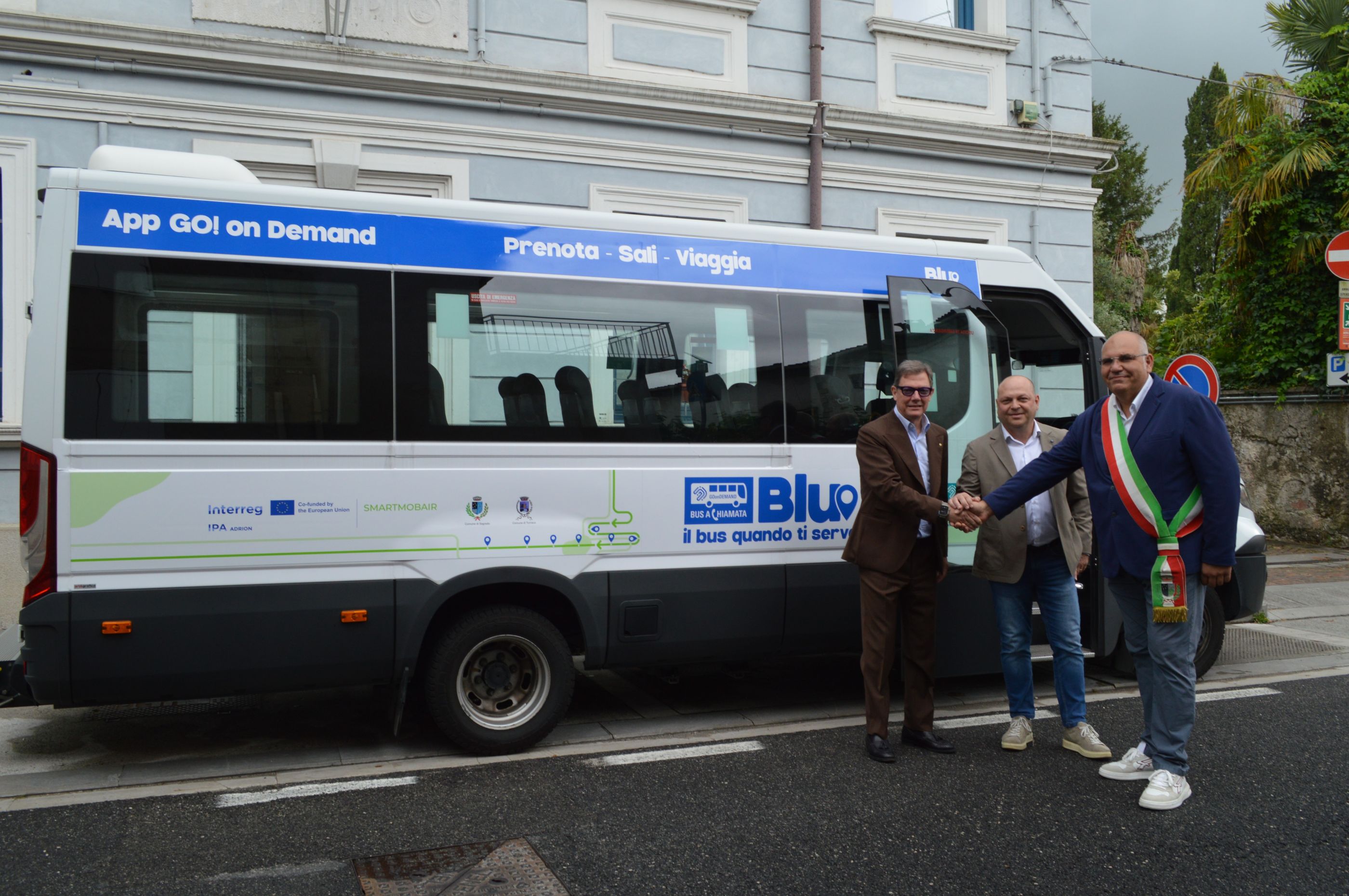 Immagine per Sagrado lancia ‘Blu’, il bus a chiamata di Apt: si parte l’8 giugno, da settembre anche a Turriaco