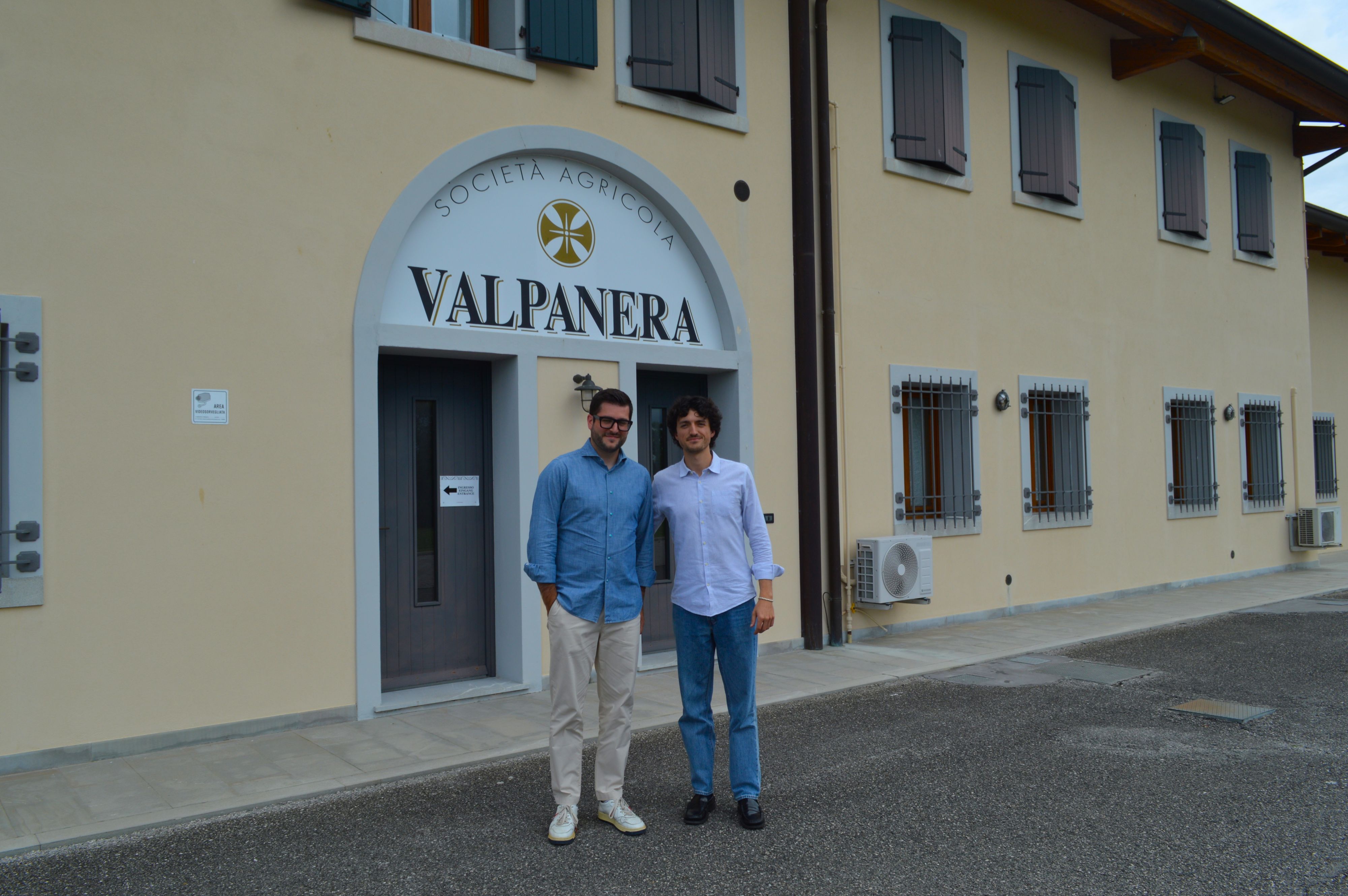 Immagine per Rinasce Cantina Valpanera, si realizza il sogno di Vittorio e Luca «produttori di nuovi vini per una nuova era»