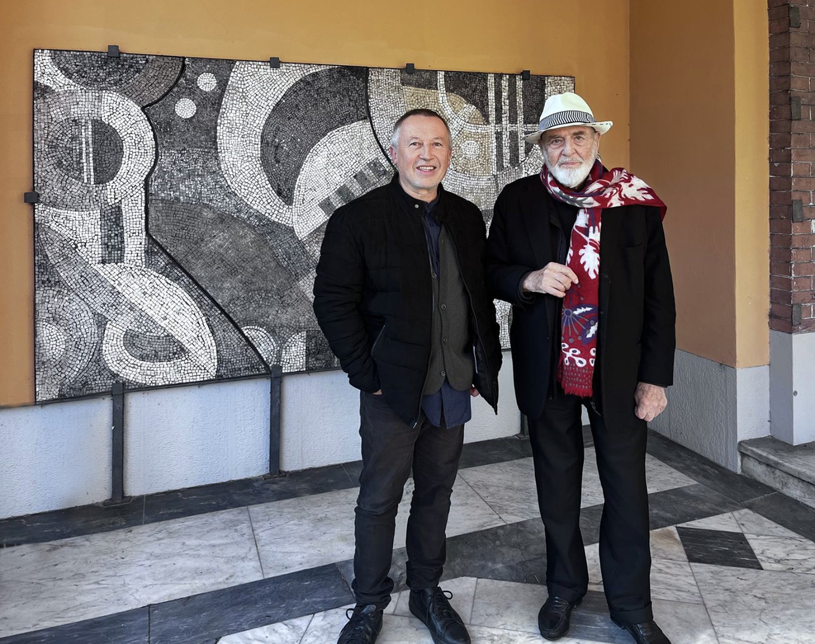 Immagine per Gorizia, il genio di Pistoletto incontra i ragazzi del Max Fabiani: «L’arte è bandiera del mondo»