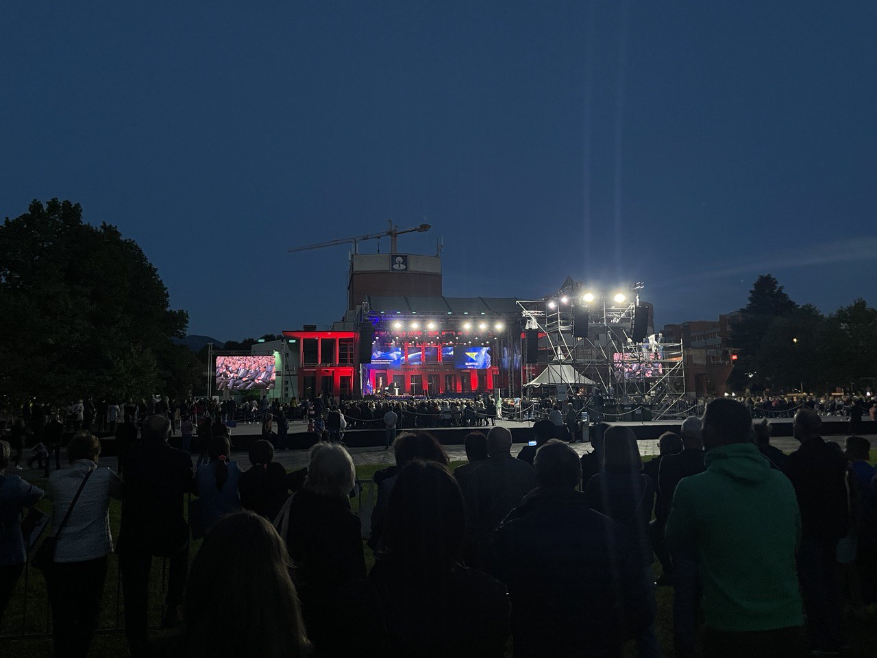 Immagine per La Slovenia festeggia 20 anni in Europa, la piazza si accende a Nova Gorica