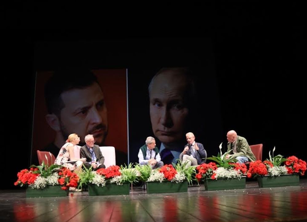 Immagine per Russia, Nato, Ucraina: quel giorno che l'Europa è tornata a tremare a èStoria