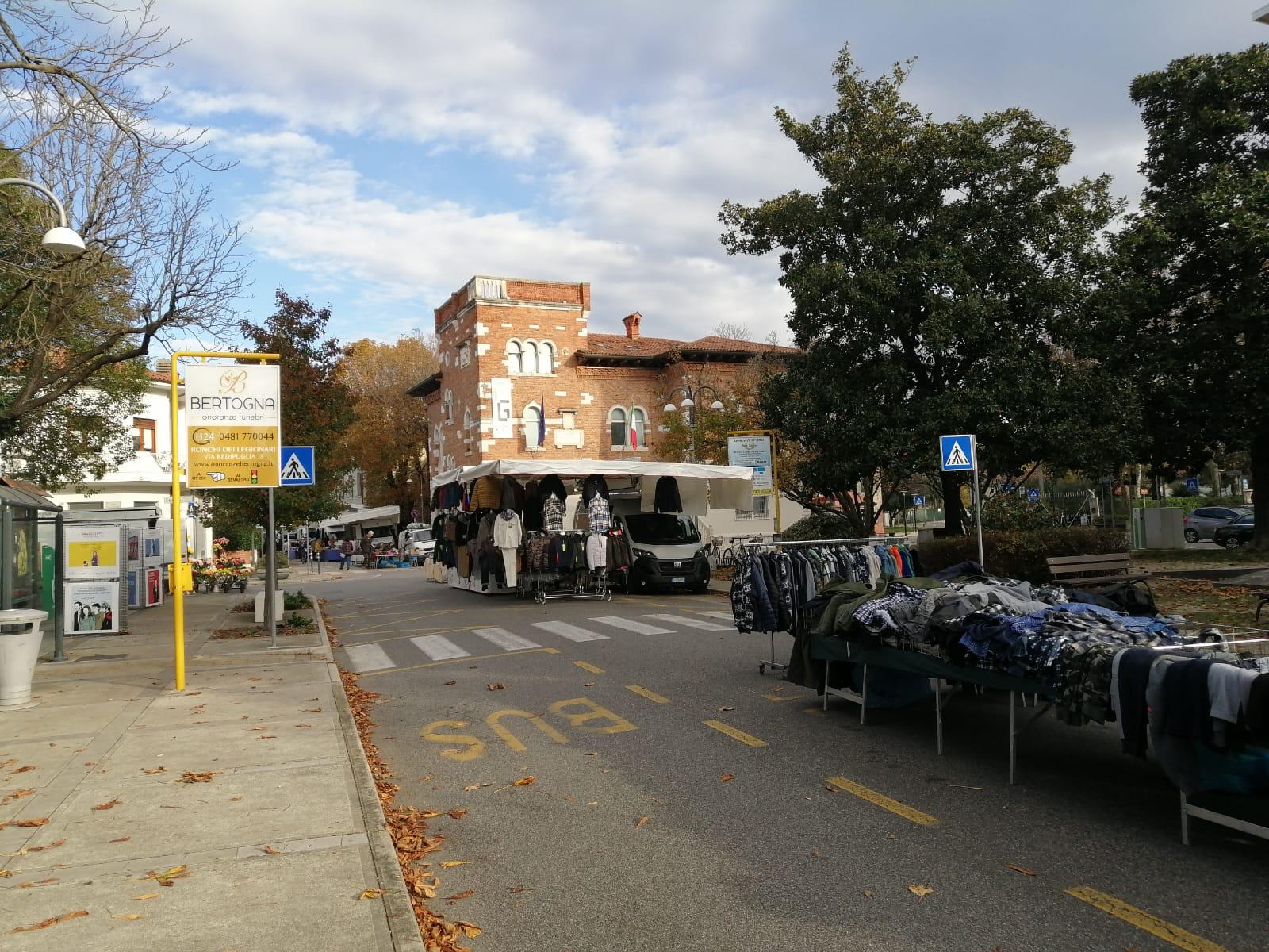 Immagine per Ronchi rilancia il suo mercato settimanale, tassa dimezzata e più ore