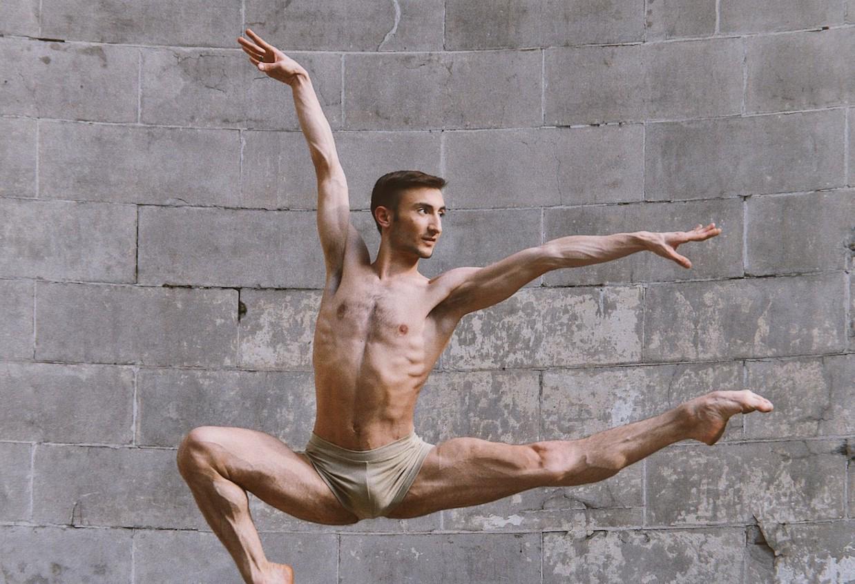 Copertina per Inizia il Festival della Danza, Ramon Agnelli balla a Monfalcone