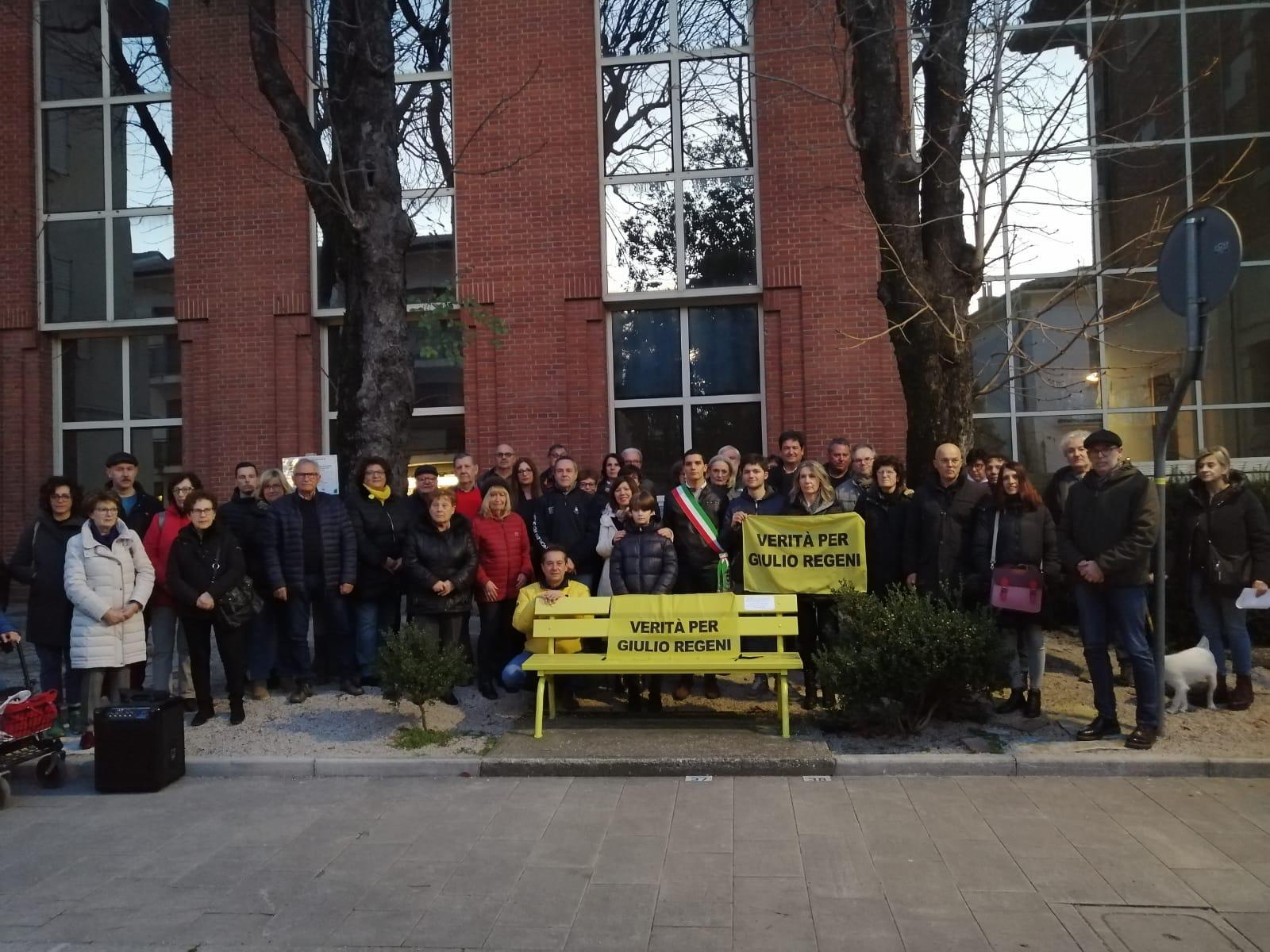 Immagine per Caso Regeni, tutti uniti alla panchina gialla di Ronchi per chiedere giustizia