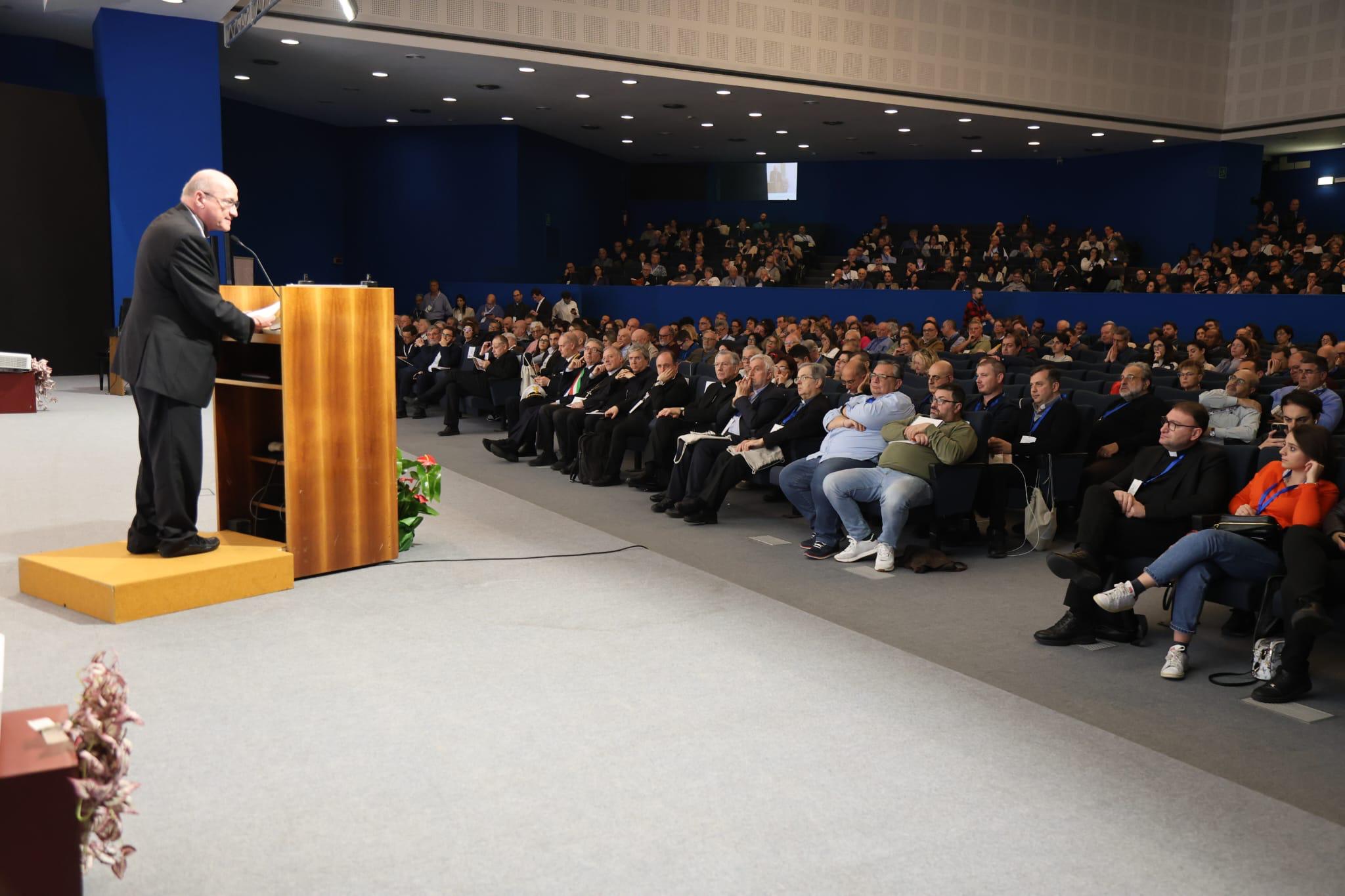 Immagine per Le Caritas di tutta Italia riunite a Grado parlano di confini, «la Chiesa riparta da qui»