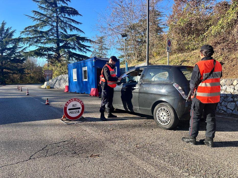 Copertina per Arrestato passeur polacco al valico di Vencò: trasportava clandestinamente 4 uomini turchi
