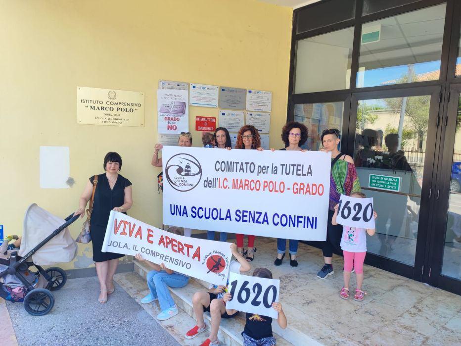 Immagine per Futuro della scuola di Grado, famiglie degli alunni scrivono al presidente Mattarella