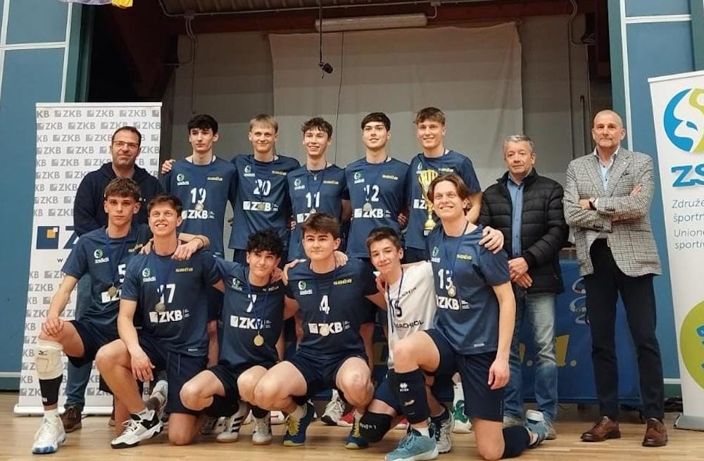 Immagine per Pallavolo, gli Under 19 del Soča di Savogna sono campioni interprovinciali