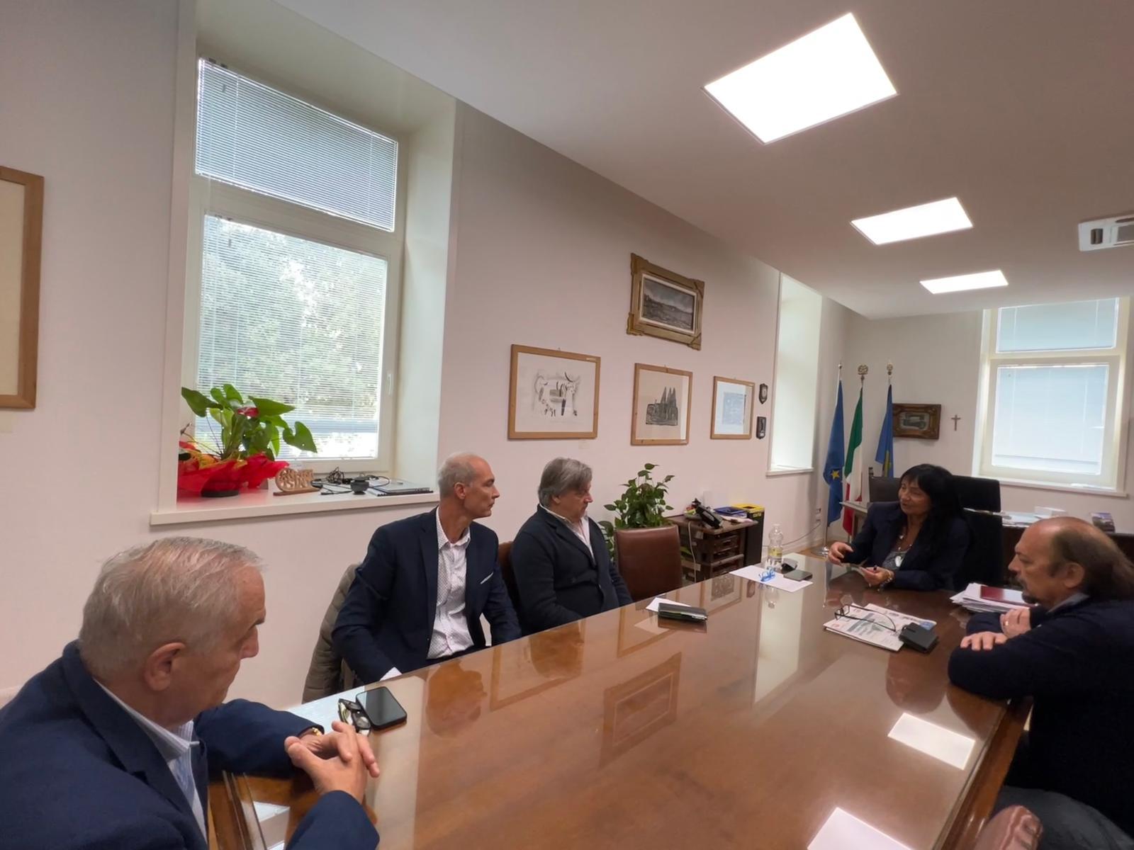 Copertina per Monfalcone, il Comune incontra Ascom, Comolli: «Riavvicineremo le partite Iva che vendono servizi»