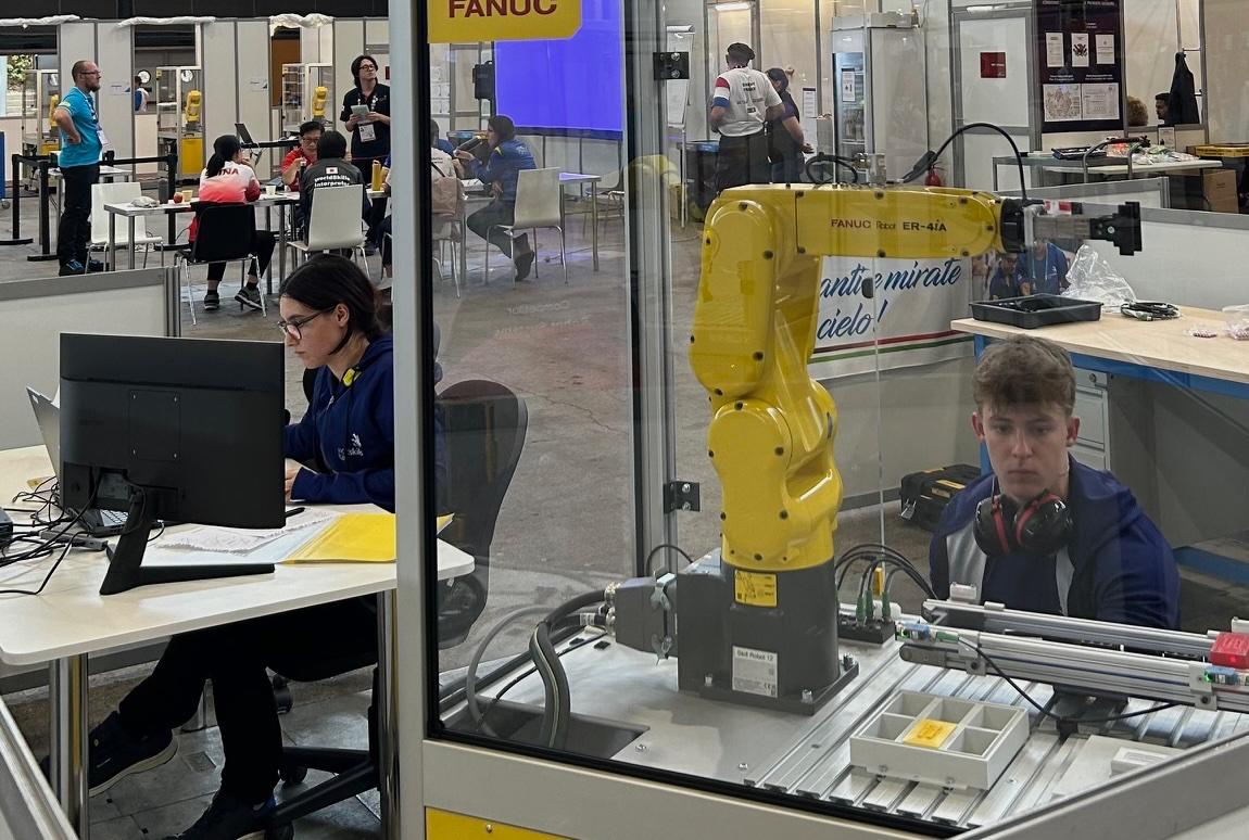 Immagine per I campioni dei robot di Staranzano a Lione, sfida mondiale per Comuzzo e Fursov