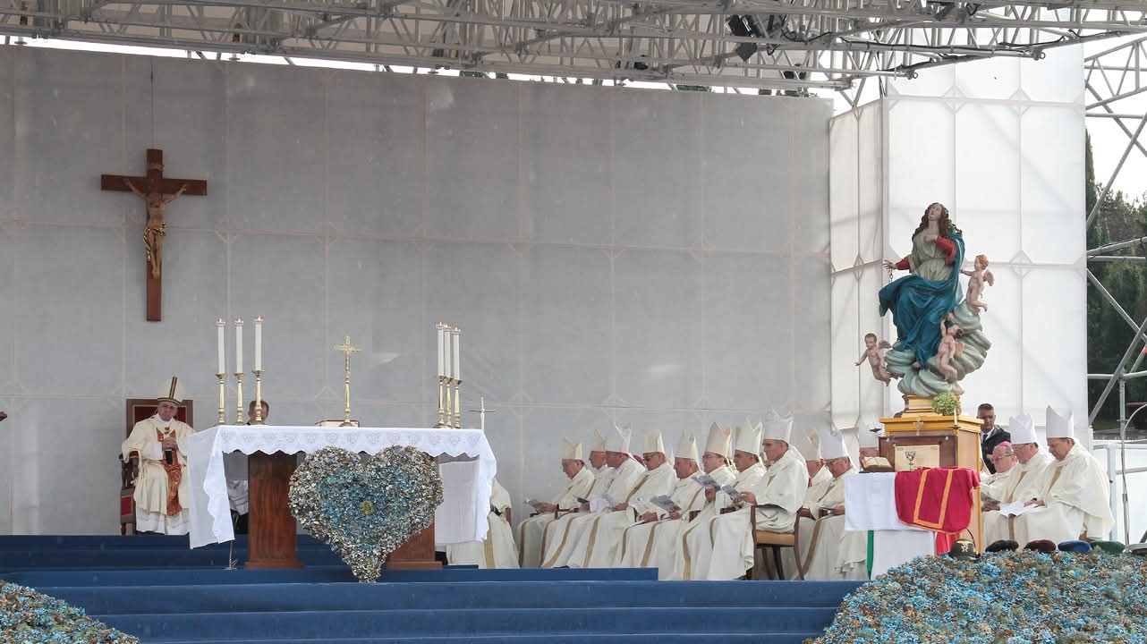 Immagine per Redipuglia e Arcidiocesi di Gorizia chiedono la tregua dalle armi: firmato l'appello delle Città della Pace