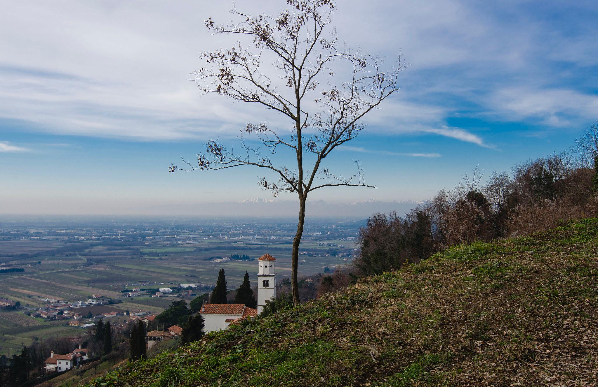 Immagine per Cormons, Poste Italiane dedica un bollo speciale al 50esimo 'Incontro d’Amicizia sul Quarin'
