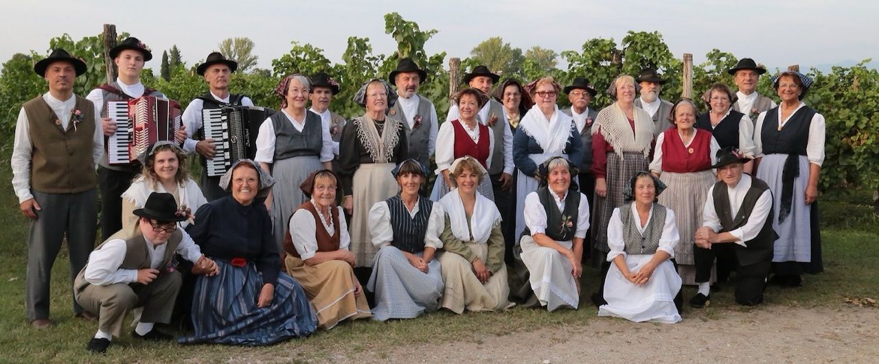 Copertina per Fotonotizia - I Costumi Bisiachi al Gran Premio CorAmare in Liguria