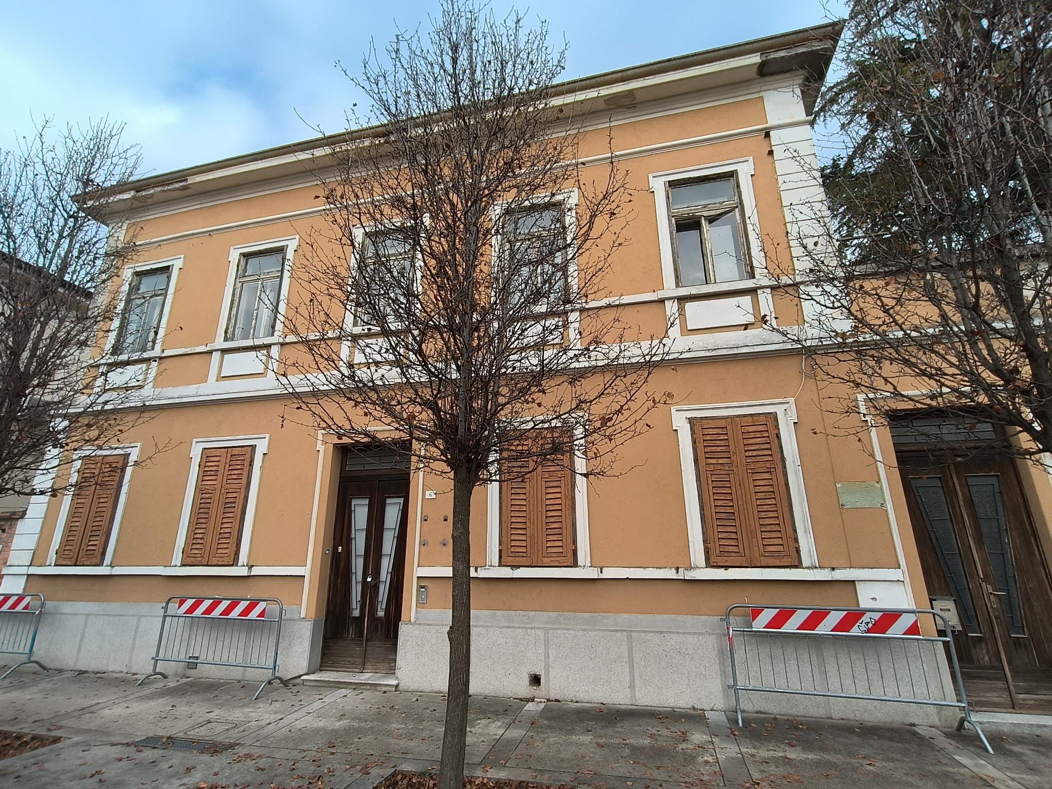 Immagine per Ronchi, all’asta l’ex sede del Medico Condotto di via Duca d’Aosta. Benvenuto: «Immobile dai grandi potenziali»