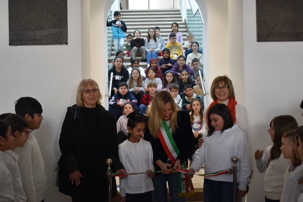Immagine per Monfalcone, pace e diritti raccontati nella mostra ‘Coloriamo la Pace’