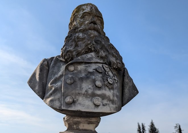 Immagine per Lettere - Quel manufatto nel cimitero di Merna da sistemare…