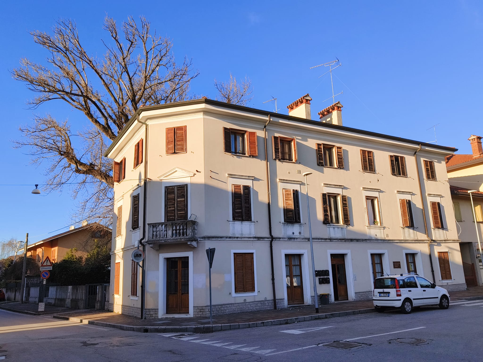 Immagine per Ronchi, i due locali comunali di piazza Santo Stefano ai ‘Genitori di Vermegliano’ e ad ‘Amici delle Erbe’