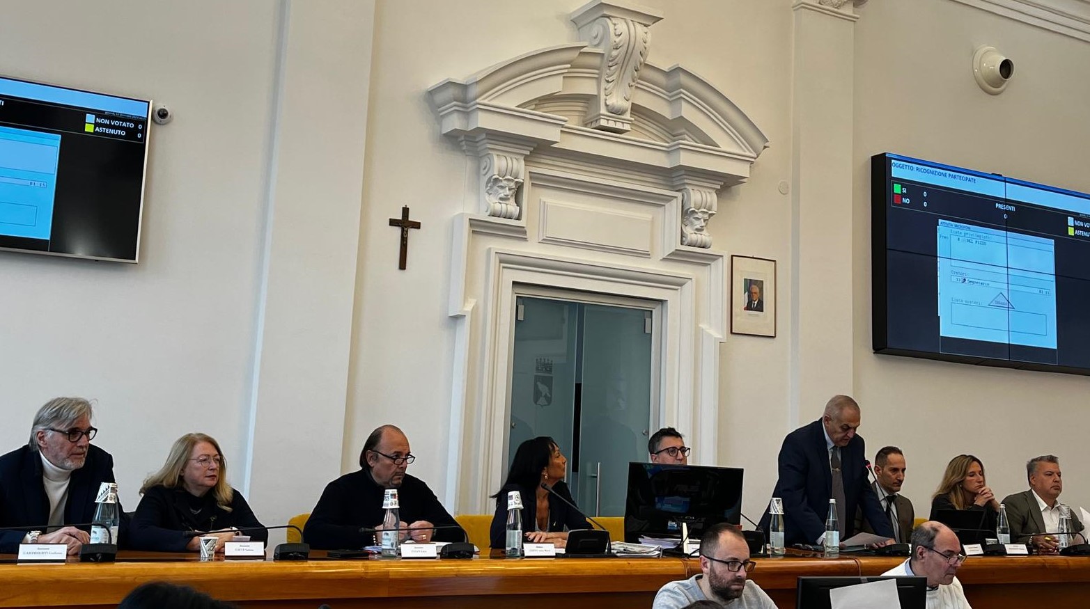 Immagine per Monfalcone, Giunta unita contro Bullian: «Denigrazioni inaccettabili. Chieda scusa»